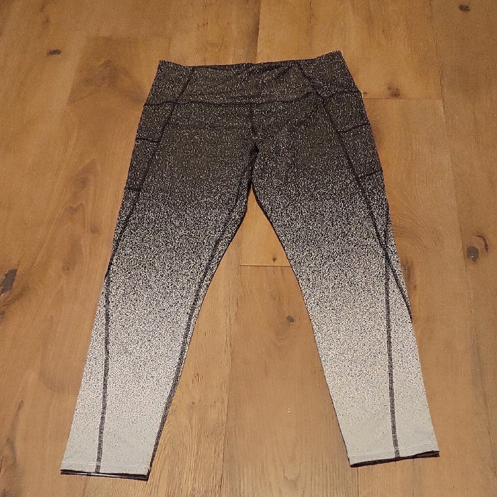 Champion Black And White Dotted Athletic Leggings Size XL